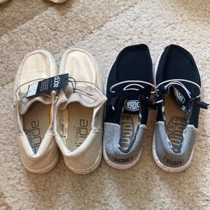 Worn twice. Picture is from original seller, I am reposhing